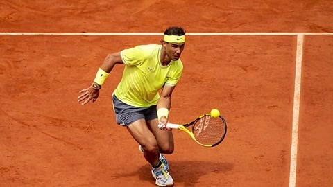 了更衣室的 了更衣室的