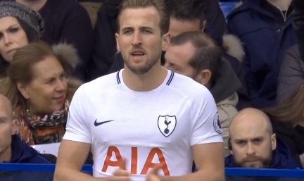 射出对裁判 射出对裁判